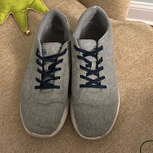 Peter Millar gray Men’s tennis shoes